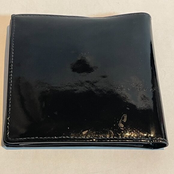 Chanel Vintage Patent Leather Compact Bifold Wallet - Black - Preowned - Picture 2 of 15
